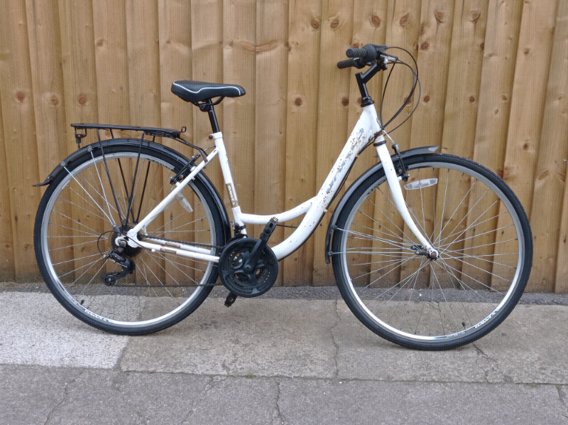 Ladies Dawes hybrid city bike Bristol 